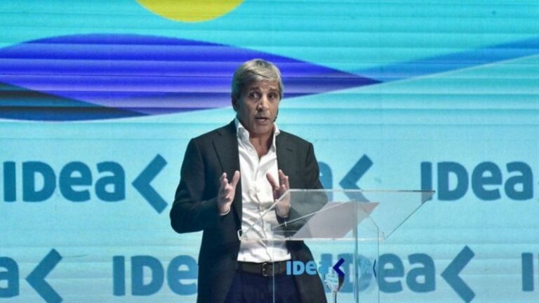 Impuestos: Luis Caputo cierra el año con una mejora real en la recaudación