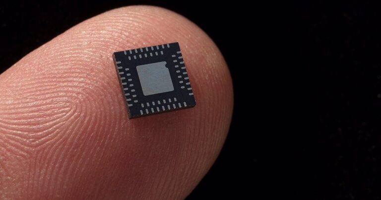 China amenaza con una investigación sobre los subsidios de EEUU a fabricantes de microchips