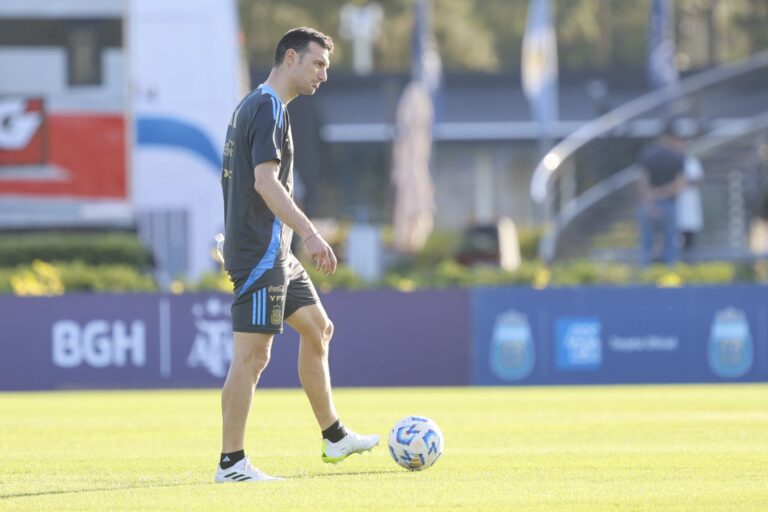 Lionel Scaloni, antes de Argentina-Uruguay por las Eliminatorias: Sabíamos que había varios jugadores tocados y que podíamos perderlos