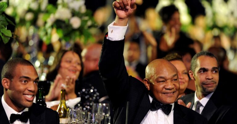 Murió George Foreman, leyenda del boxeo y uno de los grandes rivales de Muhammad Ali