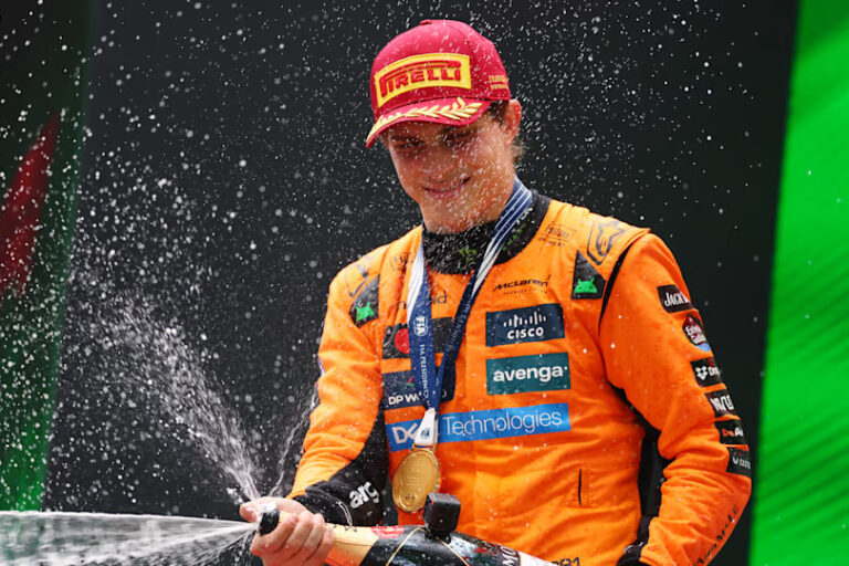 En China volaron los McLaren y ganó Piastri