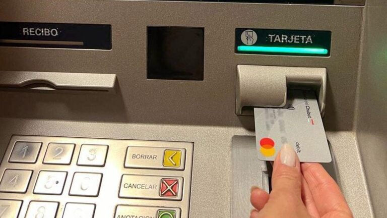 Provincia deposita haberes el viernes 4