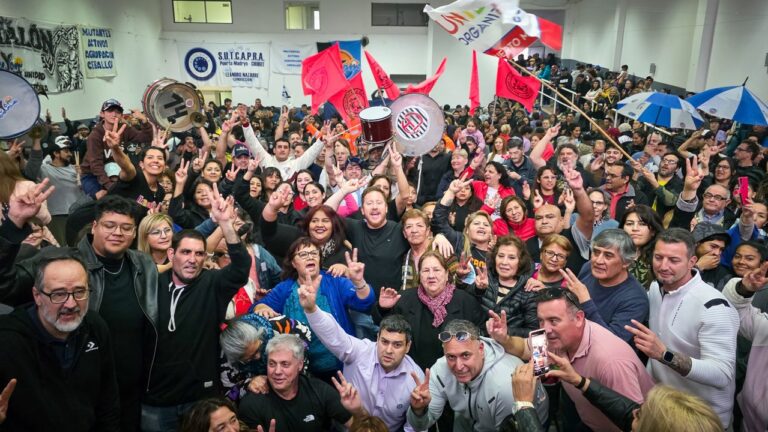 Con el respaldo de cerca de 20 agrupaciones, Bowen cerró en Madryn su campaña hacia la interna del PJ contra Luque