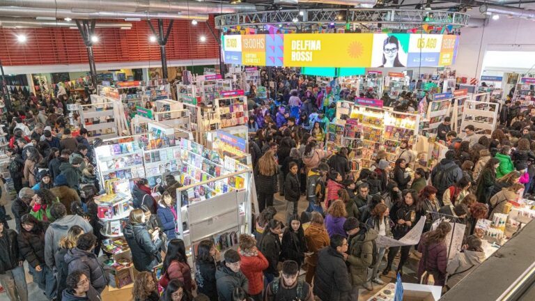 Más de 40 mil personas ya visitaron la Feria del Libro