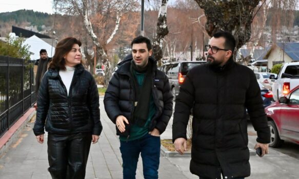 Torres acompañó a la Policía de Esquel en una capacitación sobre uso de armas no letales