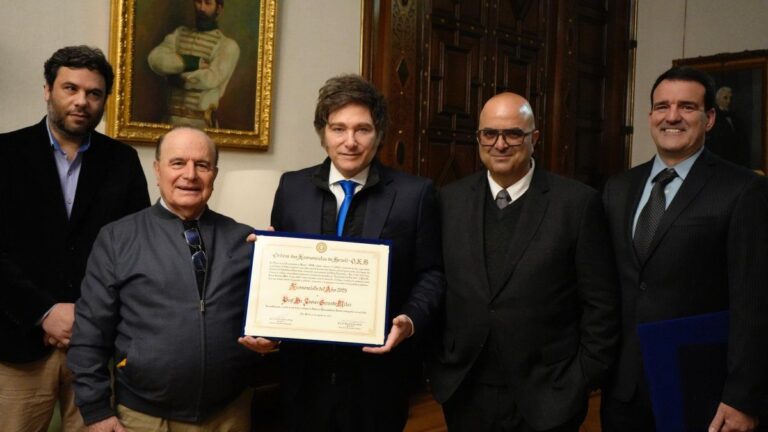 Javier Milei recibió la distinción «Economista del Año 2025»