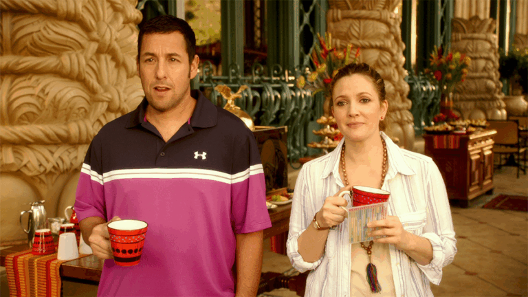 La película de HBO Max ideal para el finde largo: un clásico romántico con Drew Barrymore y Adam Sandler