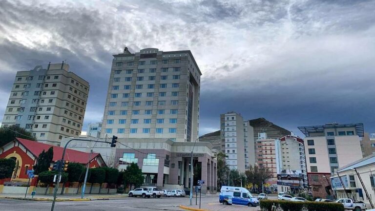 Jueves nublado y una noche con precipitaciones