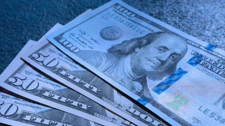 Dólar blue y dólar oficial hoy minuto a minuto: a cuánto están este sábado 23 de agosto