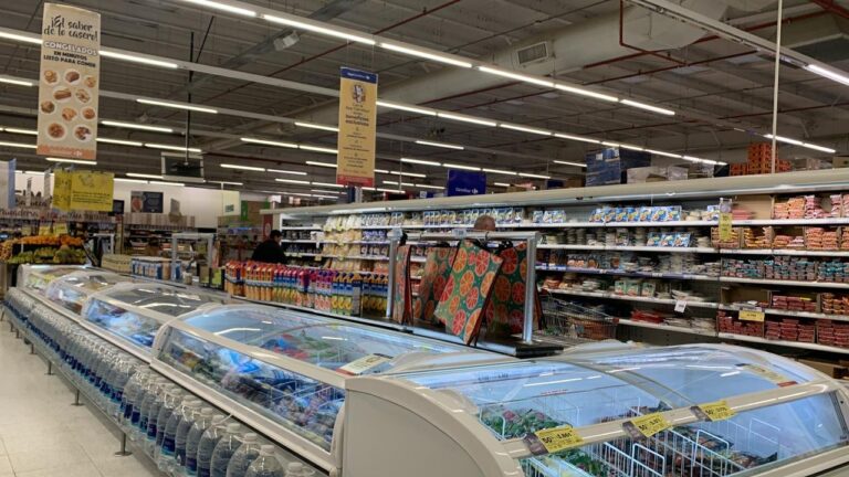 Se reveló cuál es el supermercado que busca quedarse con las 700 sucursales de una cadena que se va de Argentina