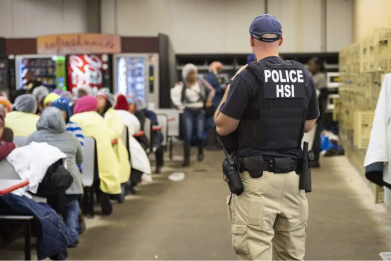 Un enano criminal y violador guatemalteco fue arrestado por el ICE de Trump