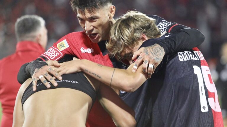 Newell’s quebró su racha negativa tras imponerse por 2-0 ante Atlético Tucumán en el Torneo Clausura