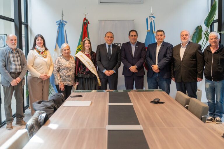 Más allá del petróleo: el embajador de Portugal vio en Comodoro un potencial en energías renovables y pesca