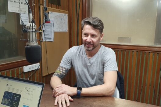 2323831-trelew-paz-aseguro-que-hay-presiones-politicas-de-los-gremios-y-se-descontaran-los-di69040aeaa5d88